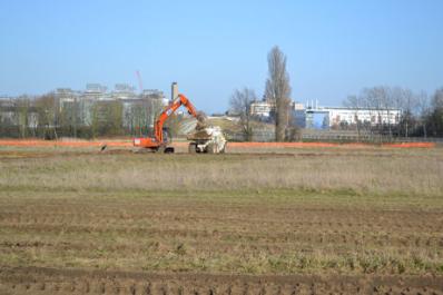 Looking across the Clay Farm fields from Foster Road towards Addenbrooke’s Hospital, with clearance in advance of archaeological work. Photo: Andrew Roberts, 7 March 2011.