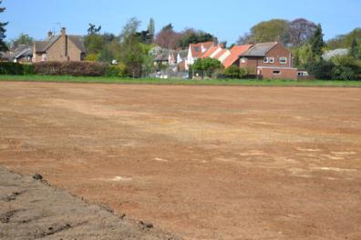 Looking across the Clay Farm field to the rear of Wingate Way before archaeological work. Photo: Andrew Roberts, 10 April 2011.