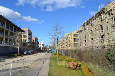 Progress with the apartments along Lime Avenue, Aura and Halo developments. Photo: Andrew Roberts, 4 March 2016.