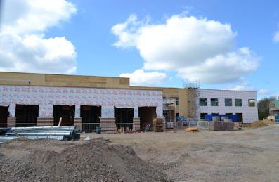 Progress with the construction of Trumpington Park Primary School. Photo: Andrew Roberts, 2 April 2017.