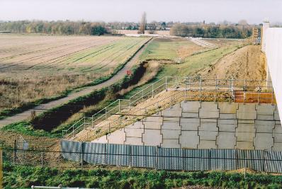Clay Farm and Trumpington from the Guided Busway railway bridge. Photos: Andrew Roberts, 19 November 2010.