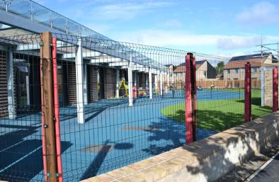 Trumpington Park Primary School, with building work nearing completion. Photo: Andrew Roberts, 15 September 2017.