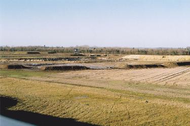 Construction work on ponds in the Clay Farm green corridor from the Addenbrooke’s Road bridge. Photo: Andrew Roberts, 9 January 2011.