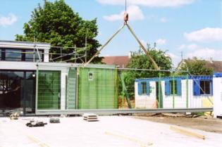 Fitting the rear gates at the Pavilion, 24 June 2009.