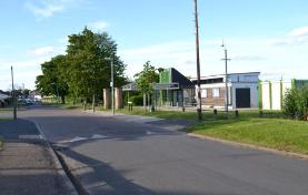 The approach to Trumpington Pavilion from Foster Road, 25 May 2014.