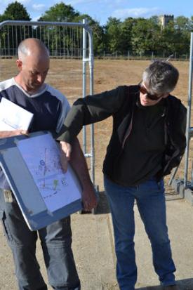 Ricky Patten and Alison Dickens explaining the findings from the first phase of work on the Trumpington Meadows archaeological sites. Photo: Andrew Roberts, 24 May 2011.