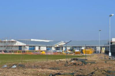 Progress with Trumpington Meadows school. Photo: Andrew Roberts, 5 March 2013.