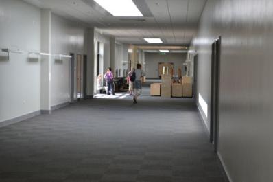 The circulation corridor, Trumpington Meadows school. Photo: Andrew Roberts, 10 July 2013.